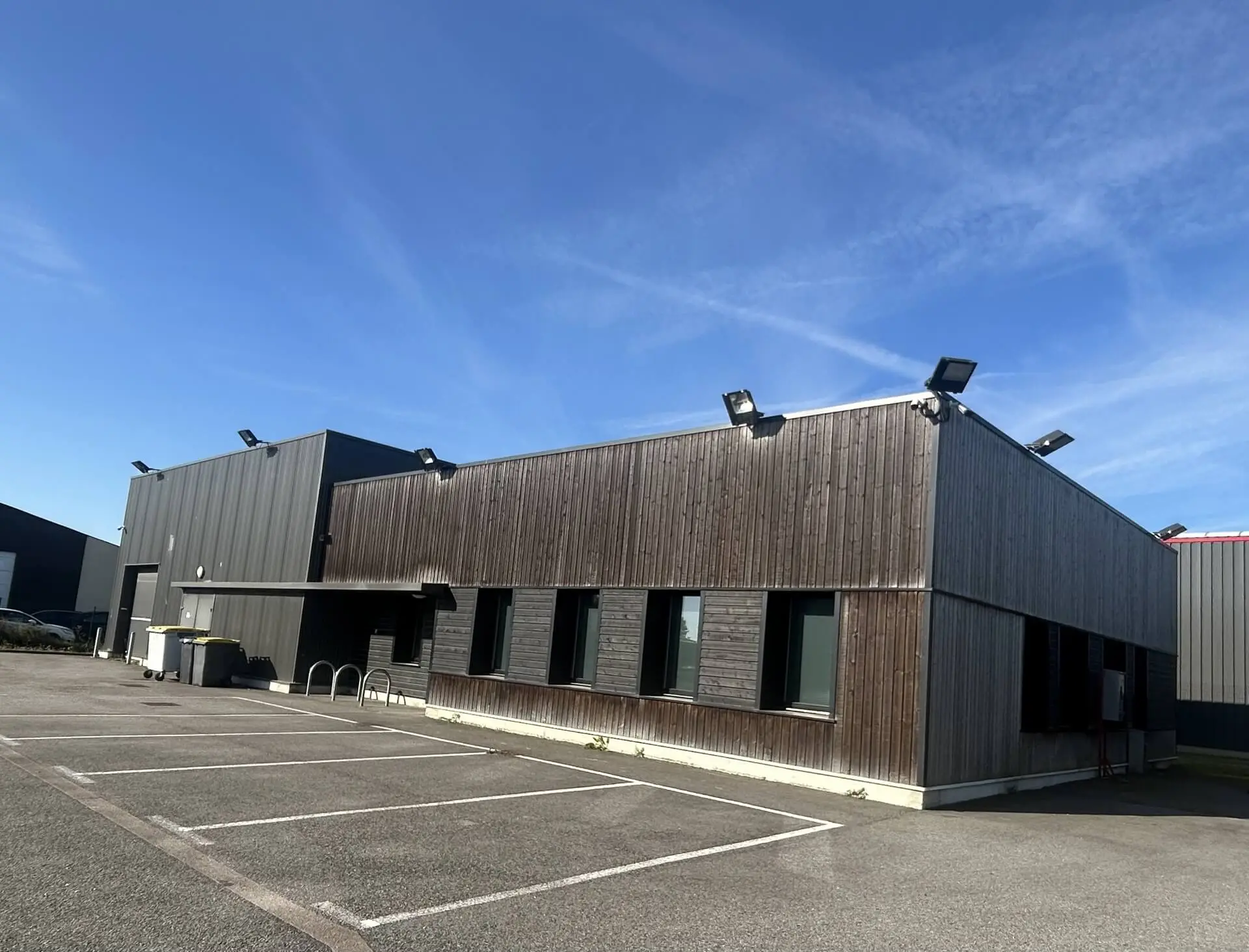 BATIMENT D’ACTIVITES de 357 m² en territoire Roumois-Seine