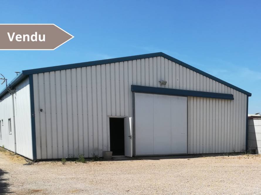 BATIMENT D’ACTIVITE de 500 m² au VAL D’HAZEY